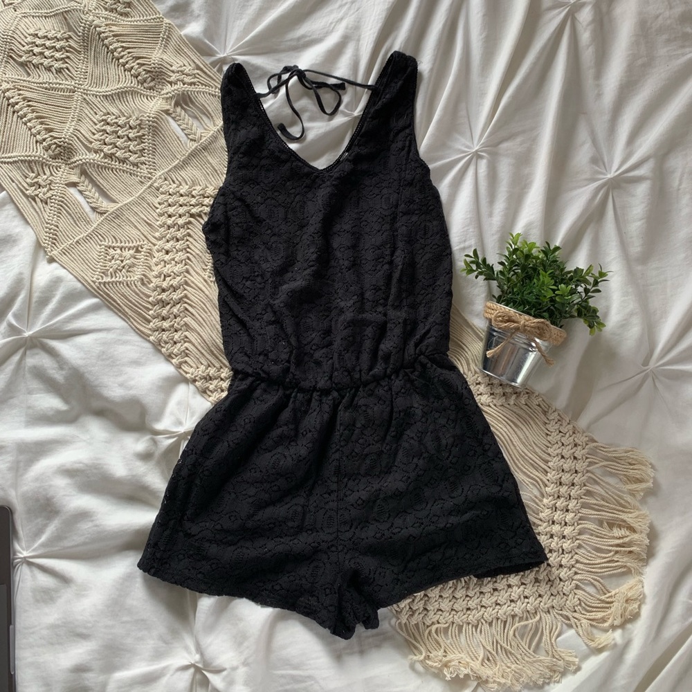 Black Lace Romper ⭐️
